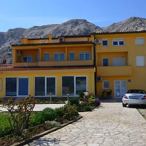 Bed & Breakfast Dani, Baška